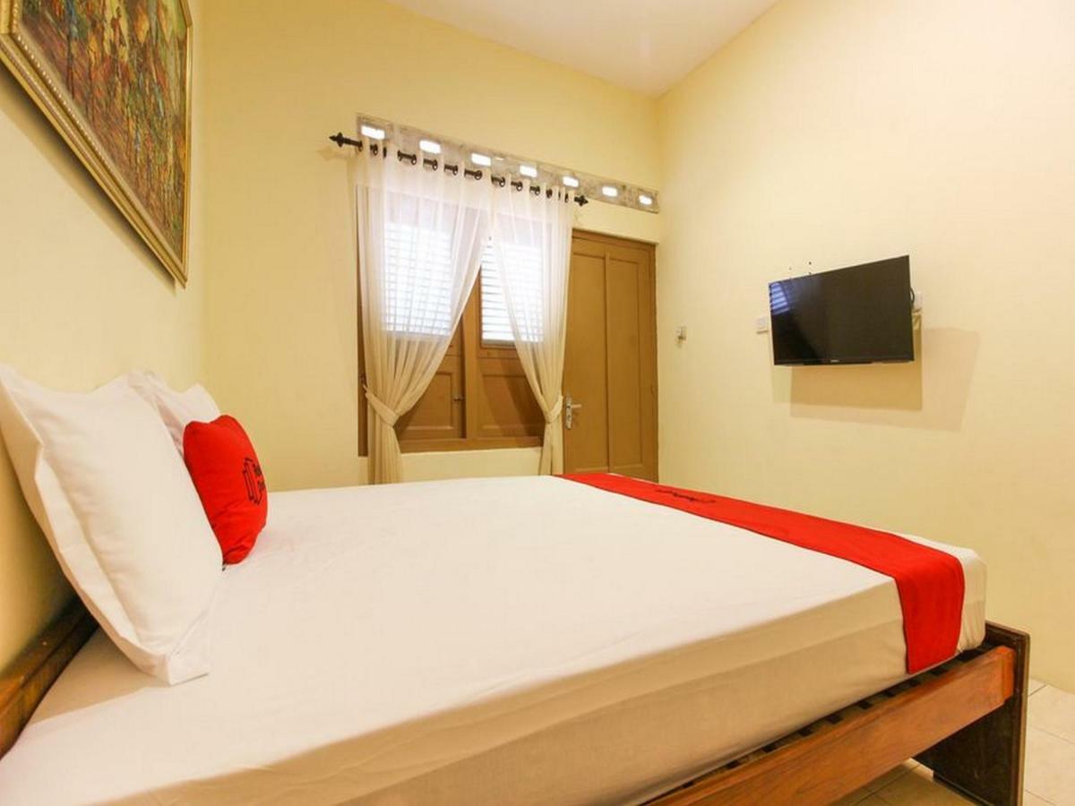 Hotel Reddoorz Near Rs Sarjito Yogyakarta Exterior foto